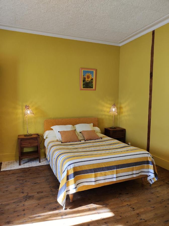 Hotel Chez Nathalie Et Jean Claude Saint-Marc-à-Frongier Zewnętrze zdjęcie
