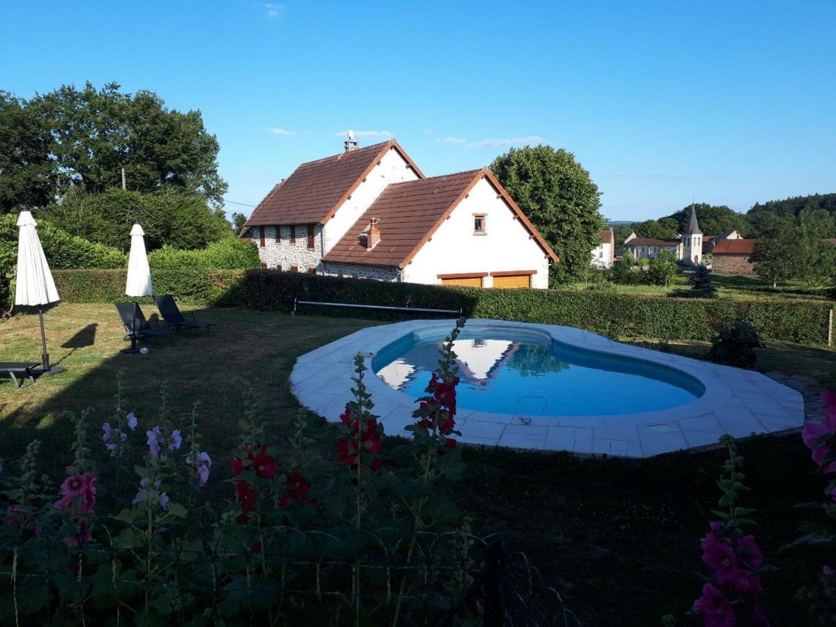Hotel Chez Nathalie Et Jean Claude Saint-Marc-à-Frongier Zewnętrze zdjęcie
